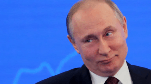 El dilema de los amigos multimillonarios de Putin: seguirlo en la aventura de Ucrania o salvar sus fortunas