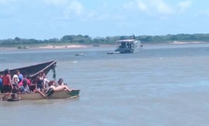 Al menos tres indígenas resultaron heridos en operativo para confiscar embarcación con chatarra en Guayana