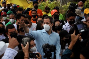 Al grito de “Salvemos Venezuela”, Guaidó acompañó a la sociedad civil en el Día de la Juventud #12Feb (VIDEO)