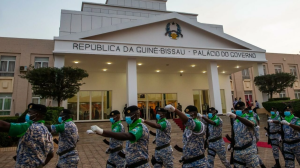 Reportan intenso tiroteo cerca del palacio presidencial en Guinea-Bisáu (Videos)