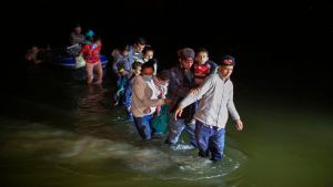 Story recomendó a migrantes venezolanos no hacer tratos ilegales para cruzar a EEUU