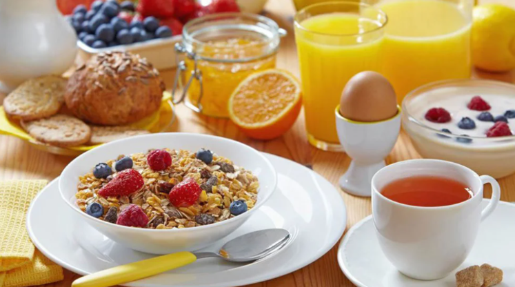Cuáles son los dos supernutrientes que deben estar presentes en el desayuno para proteger al corazón