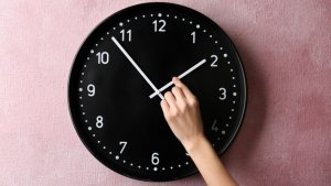 Pendiente de tu reloj: Cuándo cambia la hora en Estados Unidos