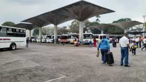 Transportistas en Táchira sin combustible, sin pasajeros y sin alimento en sus hogares