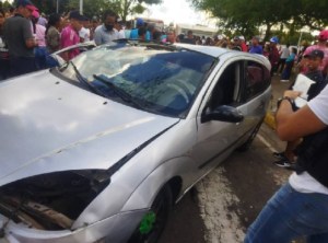Tres jóvenes murieron y dos resultaron heridos en un accidente de tránsito en el estado Bolívar