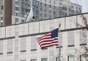EEUU ordena la salida de la mayoría de su personal diplomático de Ucrania