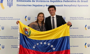 Presidencia Encargada de Venezuela entregó carta para honrar al pueblo ucraniano
