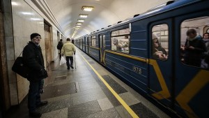 Ucrania puso a disposición 4 estaciones de metro como refugio
