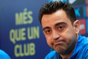 Xavi Hernández explicó por qué excluyó a Dani Alves para disputar la Europa League