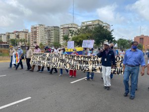 Trabajadores de diferentes sectores protestan en Venezuela para exigir reivindicaciones salariares #15Feb (Videos)