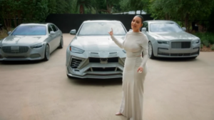 La insólita cifra que gastó Kim Kardashian para que sus autos de lujo combinen con su mansión