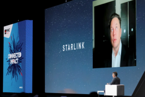 Musk puso Starlink, su internet satelital, al servicio de los ucranianos