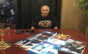 Vladimir Burdman celebra el éxito de sus dos recientes libros