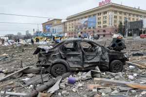 Brutal bombardeo ruso en Járkov deja al menos 10 muertos y 35 heridos