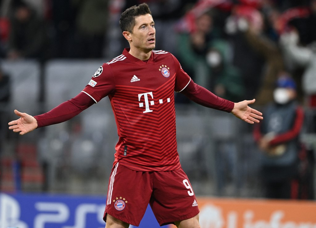 Lewandowski y el Bayern concretaron su pase a cuartos tras humillar al Salzburgo