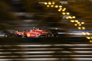 Leclerc brindó a Ferrari la primera “pole position” de la temporada