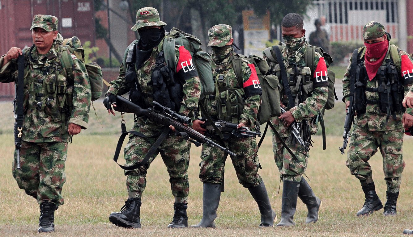 Combate entre ELN y otros grupos guerrilleros dejaron al menos diez muertos en Colombia (Videos)