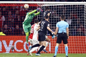 Benfica desplomó las esperanzas del Ajax con un golazo de Darwin Núñez