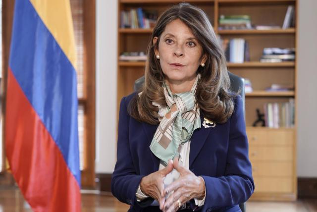 Colombia informó que evacúan a 127 colombianos que estaban en Ucrania