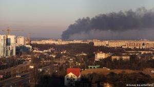 Rusia destruye una fábrica cerca del aeropuerto de Leópolis, en el oeste de Ucrania