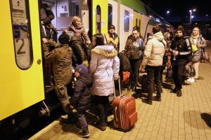 La cifra de refugiados de Ucrania ya supera los dos millones, según la ONU