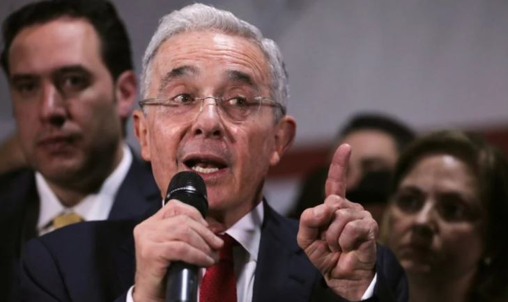 Caso Álvaro Uribe en recta final: El #27Abr se sabrá si investigación precluye o no