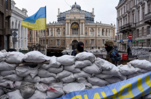 Los cuatro factores que explican la dura resistencia militar de Ucrania ante la invasión rusa