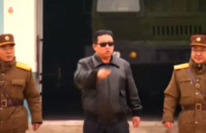 La propaganda al estilo “Top Gun” de Kim Jong-un donde presume su nuevo misil norcoreano (VIDEO)