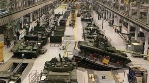 El mayor fabricante de tanques militares en Rusia detuvo su producción por falta de suministros
