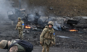 Los rusos destruyen casi por completo la planta metalúrgica en Mariúpol, según ministro ucraniano