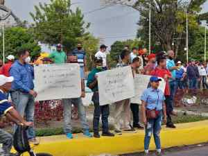 ¡Salarios de hambre! El grito que marcó la protesta de trabajadores y pensionados en Barinas #9Mar