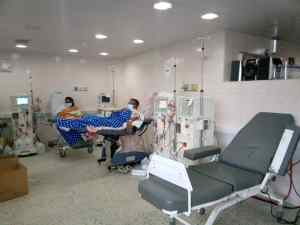 Máquinas funcionan a medias: solo dos horas de diálisis reciben pacientes en Hospital Central de Maturín