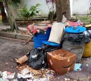 A la alcaldía chavista de Mérida “se le olvidó” recoger la basura en La Pedregosa (FOTO)
