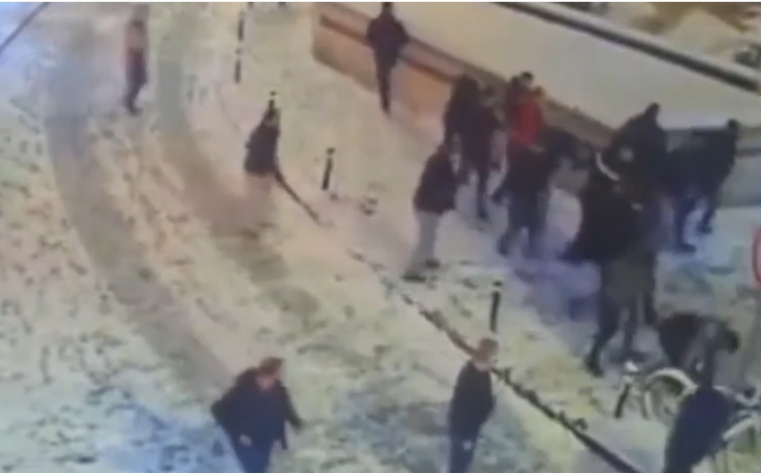 Pelea en Turquía empezó con bolas de nieve y terminó con siete heridos de bala