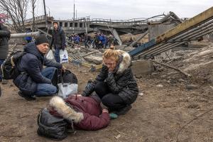 Número de menores muertos en Ucrania ya superan el centenar, según la Fiscalía