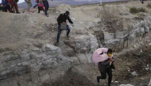Chile ampliará zanja en frontera con Bolivia para frenar migración irregular