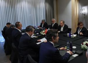 Concluye jornada de negociaciones ruso-ucranianas en Estambul