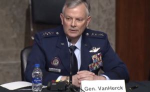 Alto general de EEUU advirtió sobre personal de inteligencia ruso en México