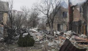Lágrimas, miedo y rabia en la capital de Ucrania, sumergida en escombros