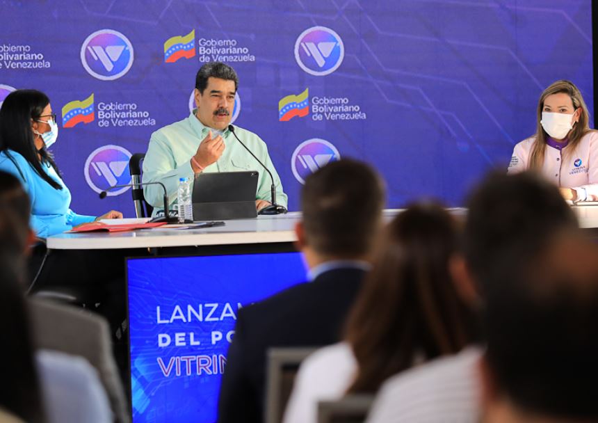 Maduro se quejó porque llamaron “oligarcas” a los multimillonarios compinches de Putin