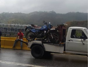 Muere oficial de PoliCaracas tras ser impactado en la carretera Panamericana