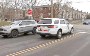 Terror en Filadelfia: dos niños asiáticos fueron apuñalados en la parte posterior de su cabeza