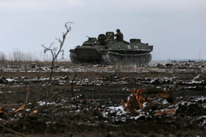 Rusia refuerza sus tropas con mercenarios sirios y trata de rodear las fuerzas ucranianas en el este