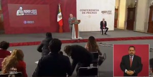 Así reaccionó López Obrador durante el sismo de 5.7 en plena rueda de prensa (VIDEO)