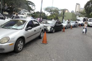 Las líneas de taxi en Venezuela, en peligro de extinción