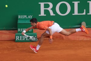 Djokovic eliminado en su debut en Montecarlo ante el español Davidovich