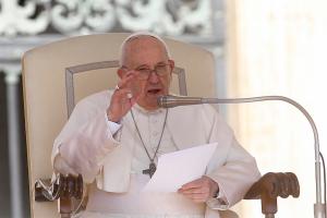 El papa Francisco: Quienes tienen el poder de parar la guerra escuchen el grito de paz