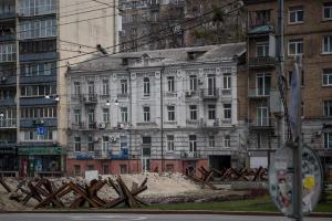 Banco Mundial estimó que la economía de Ucrania se contraerá 45 % en 2022