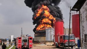 Al menos 80 muertos tras explosión en refinería de petróleo ilegal en Nigeria