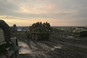Los “300 espartanos” de Ucrania resisten la última línea de defensa en Mariúpol superados 10 a 1